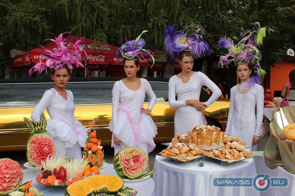 В Оренбурге прошел фестиваль цветов 